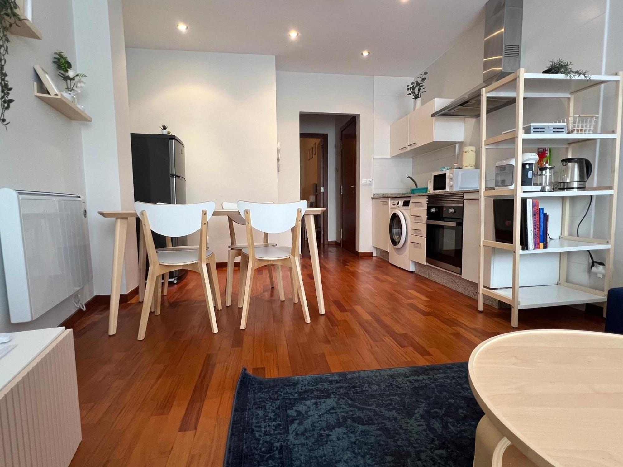 A Estrenar ,Con Vistas Al Mar Y Aparcamiento Gratis En El Casco Viejo-Centro-Zona Portuaria Apartment Vigo Exterior photo