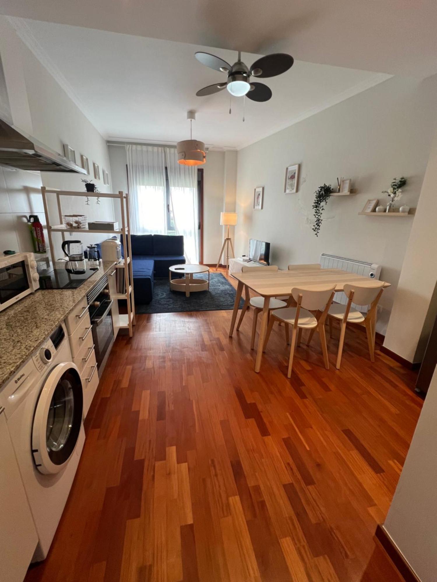 A Estrenar ,Con Vistas Al Mar Y Aparcamiento Gratis En El Casco Viejo-Centro-Zona Portuaria Apartment Vigo Exterior photo